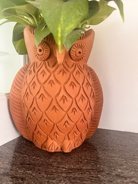 Medium Terracota Owl Planter