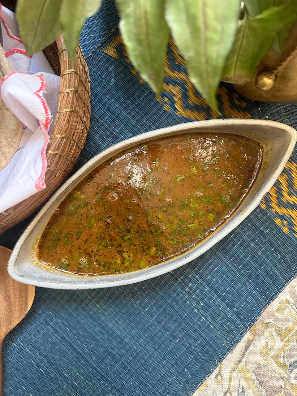 Ceramic  Boat Curry / Snack Bowl