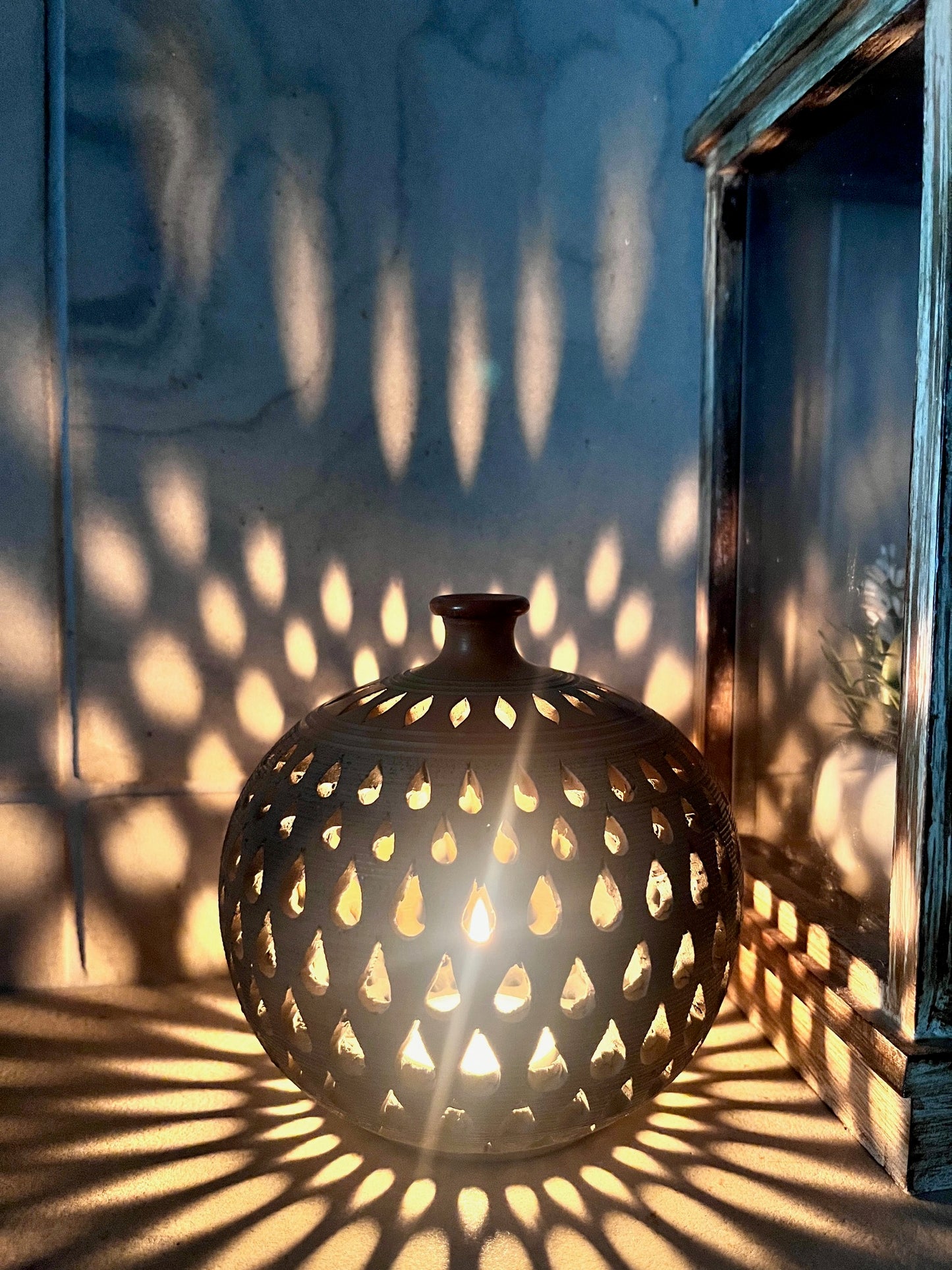 T- light Holder