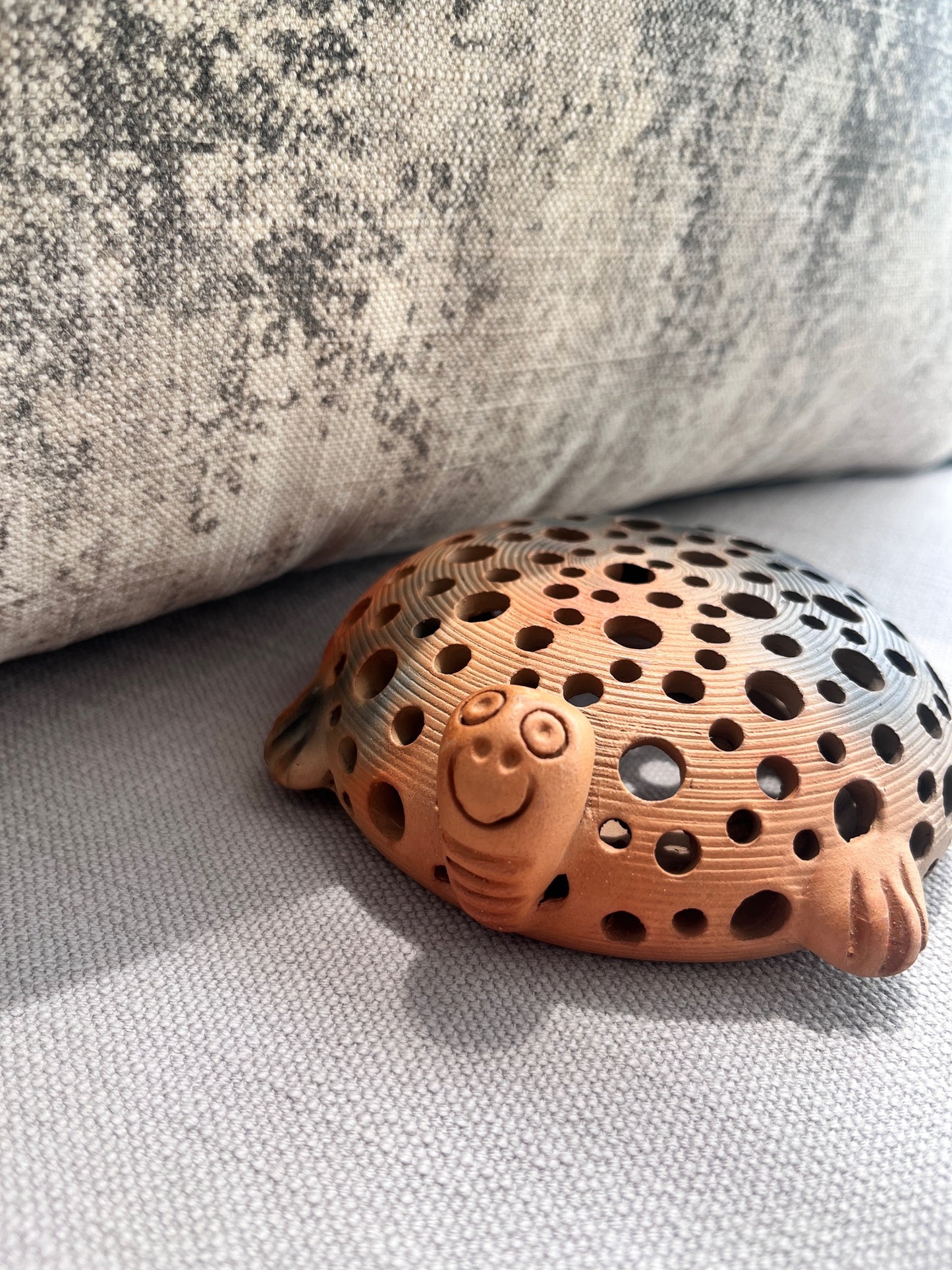 Tortoise T- light Holder